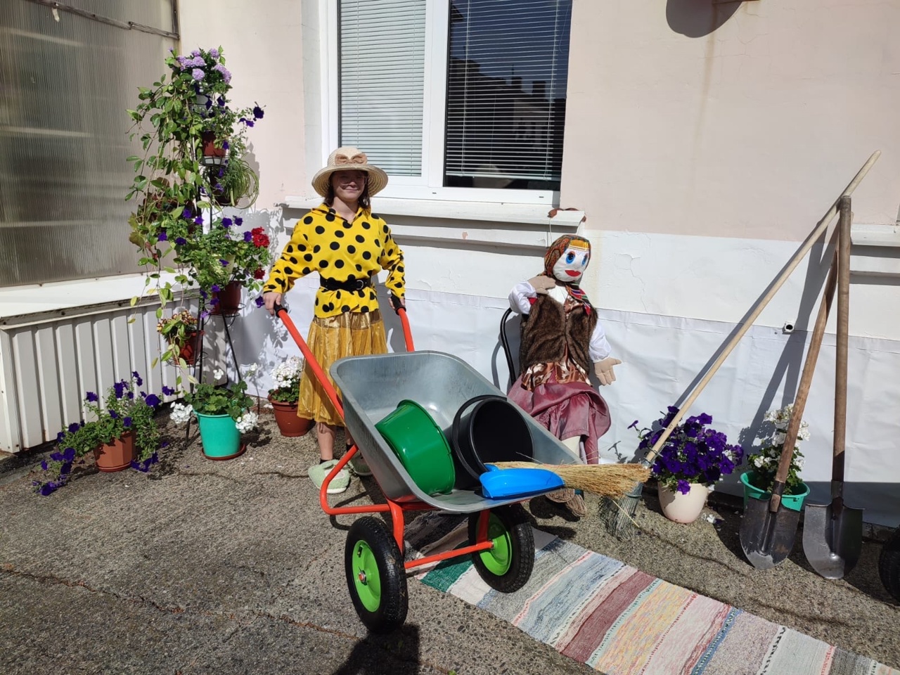 Подготовка к конкурсу " Моя профессия- самая лучшая" в полном разгаре.