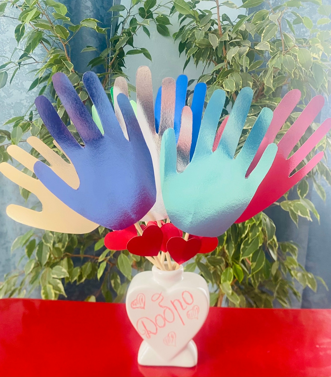 Добро в ладошках.